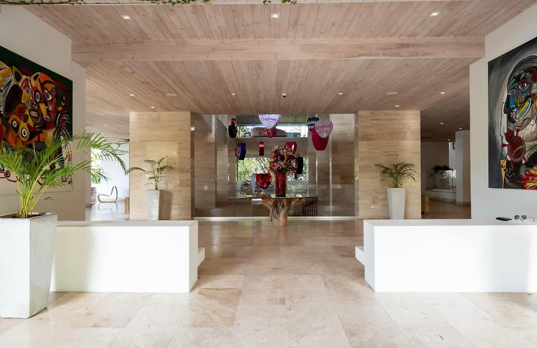 Hodges Bay Resort & Spa, An Hq Luxury Resort & Residences-1